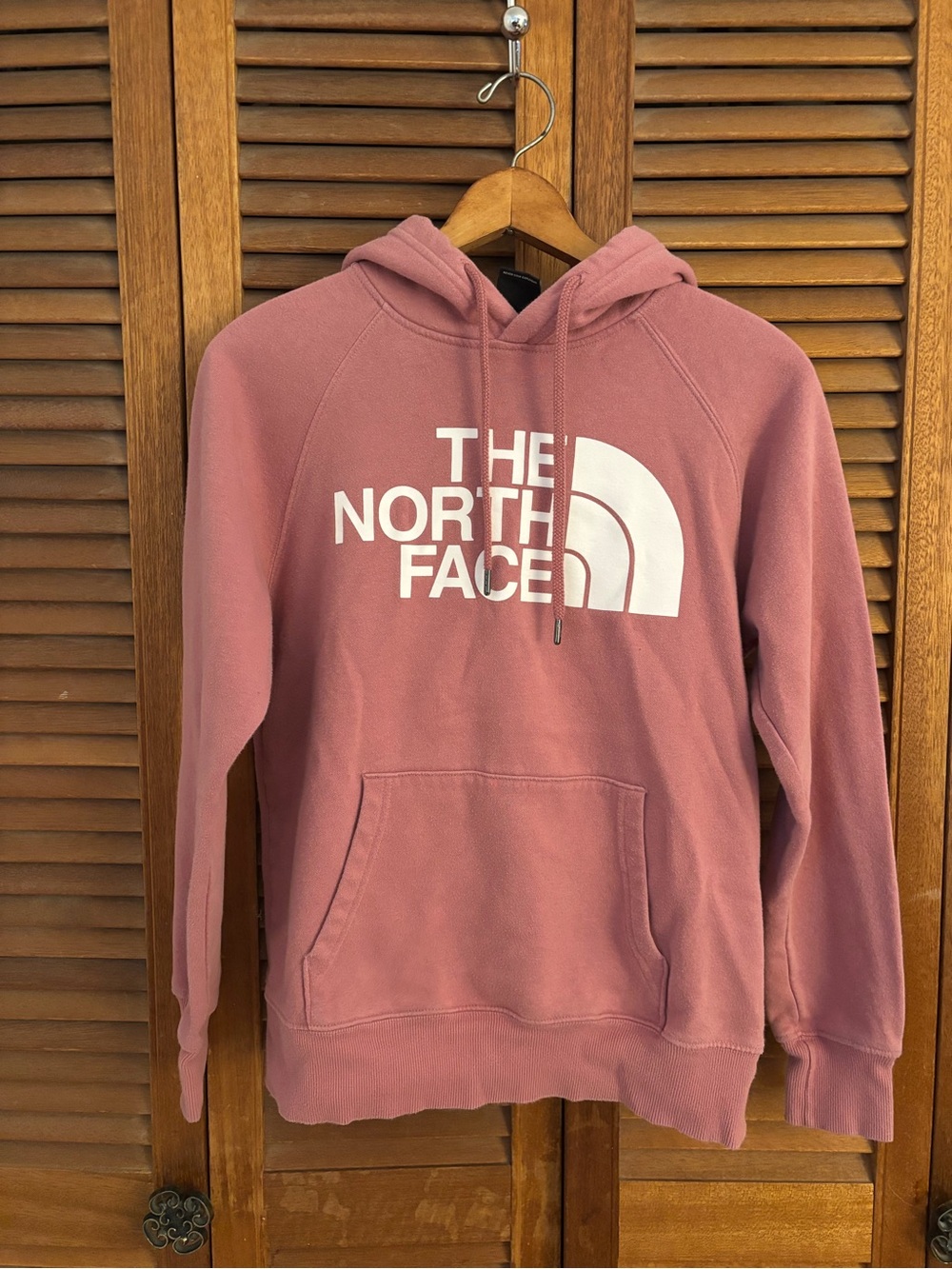 The North Face women’s Crewneck Hoodie - Dusty Rose Pink